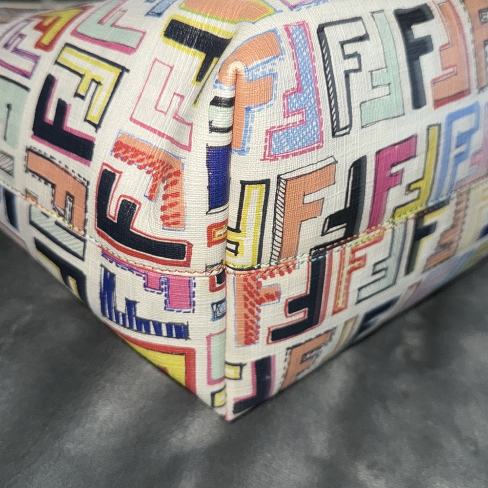Preloved Fendi tote large multicolor excellent condition 15”X 10” - Picture 13 of 15
